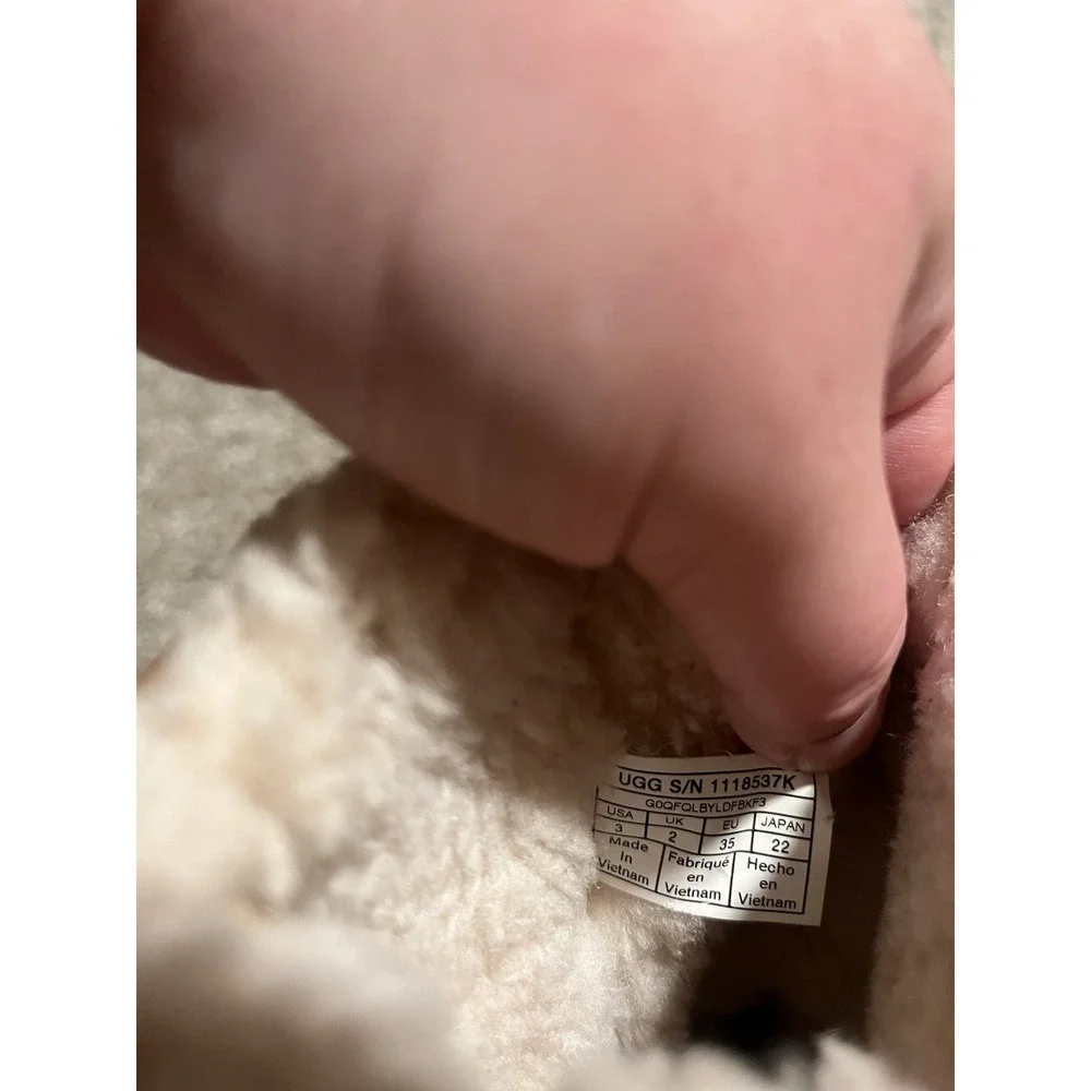 UGG Kid Classic  SHORT BAILEY‎ BOW STRIPE CHESTNUT BOOT US 3